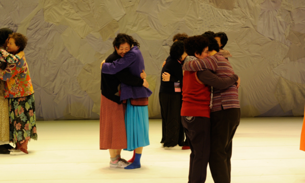 Dancing Grandmothers (Le Quartz scène nationale)