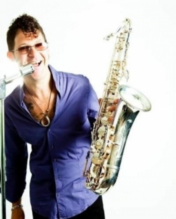 Dany Doriz Invite Le Saxophoniste Sax Gordon (Le Caveau De La Huchette)
