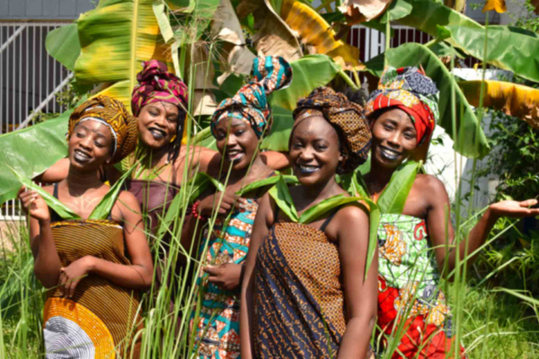 Les Mamans du Congo & Rrobin (Le Rocher De Palmer)